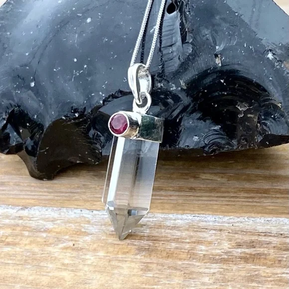 White Quartz & Garnet Necklace - Picture 12 of 16